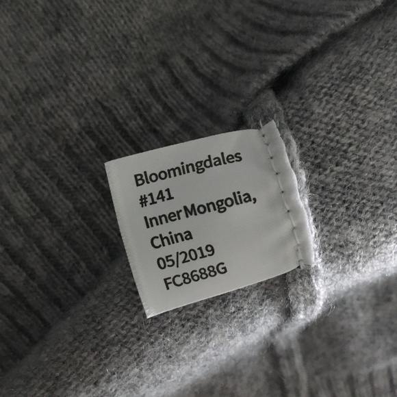 BLOOMINGDALE’S 100% Cashmere Intarsia Star Print Crew Sweater XS - Picture 5 of 5